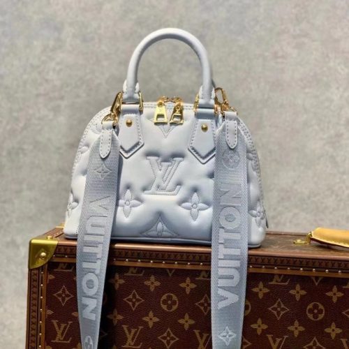 Fashionable leather bag for women