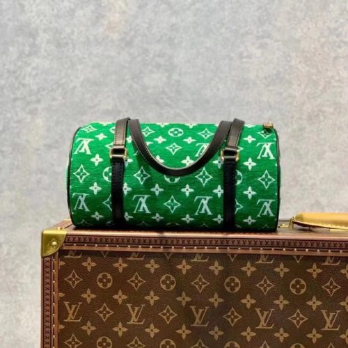 Fashionable leather bag for women