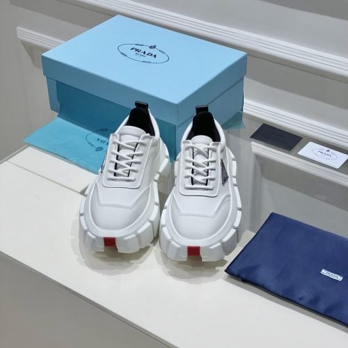 PP Sneakers