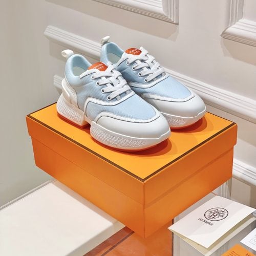 HH Thick soled GIGA white sneakers