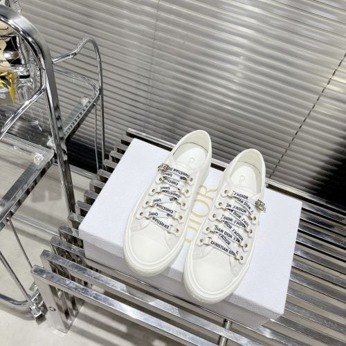 DD casual shoes