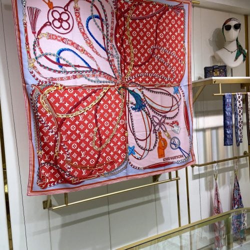 LL scarf