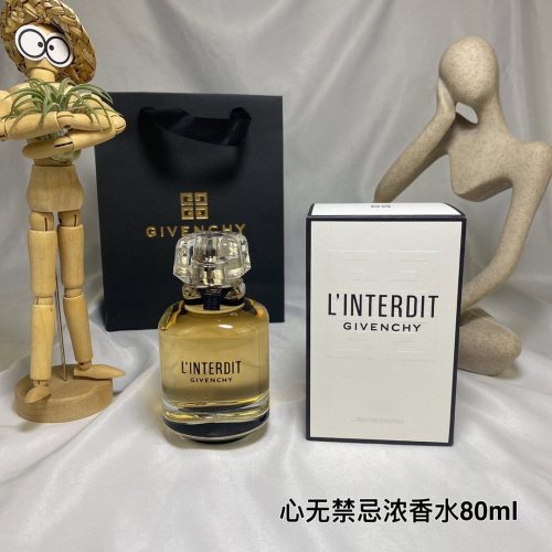 Giv perfume
