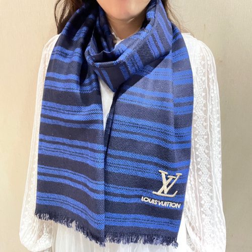 LL scarf