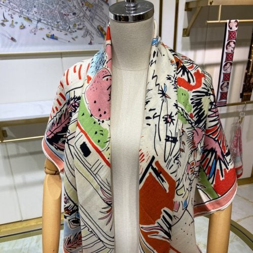 HH scarf