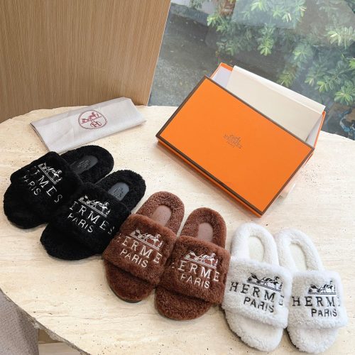HH slippers