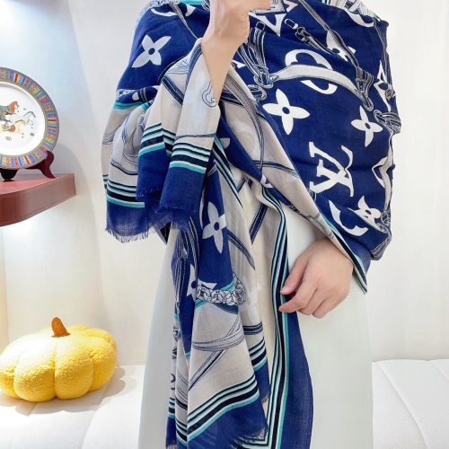LL scarf