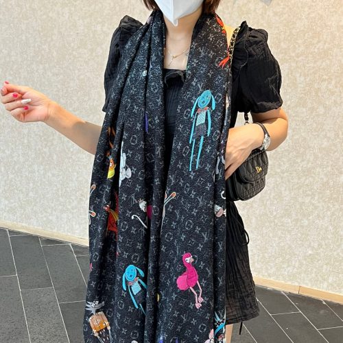 LL scarf