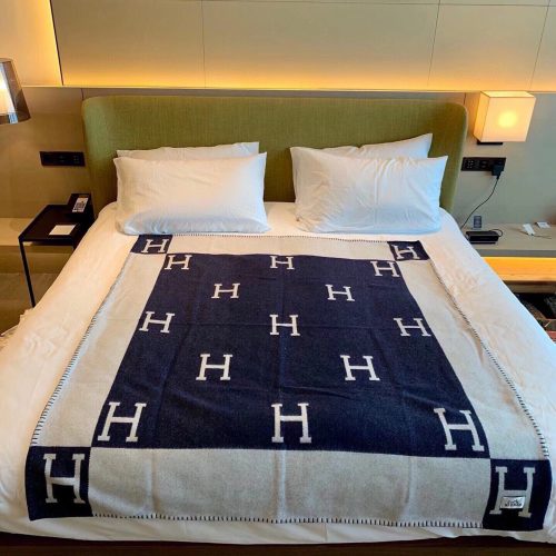 HH woollen blanket