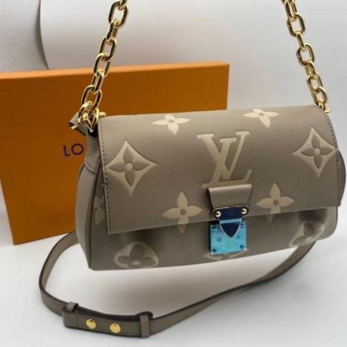 FAVORITE handbag