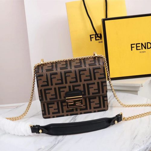Fashionable leather bag for women