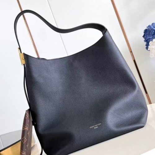 Low Key Hobo medium size handbag