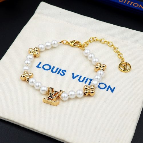 Pearl bracelet