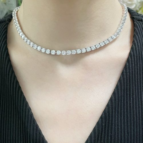 car full diamond four claw necklace