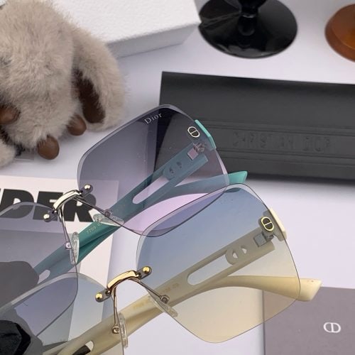 Eyeglasses