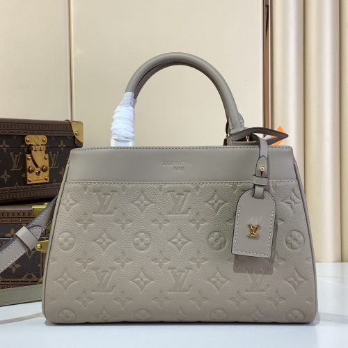 Avenue small handbag